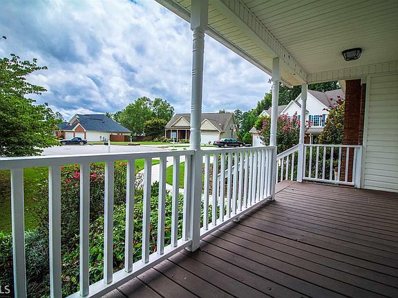 4th image of 1435 Fountain Cove Ln