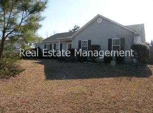 1658 New Bern St, Newport, NC 28570
