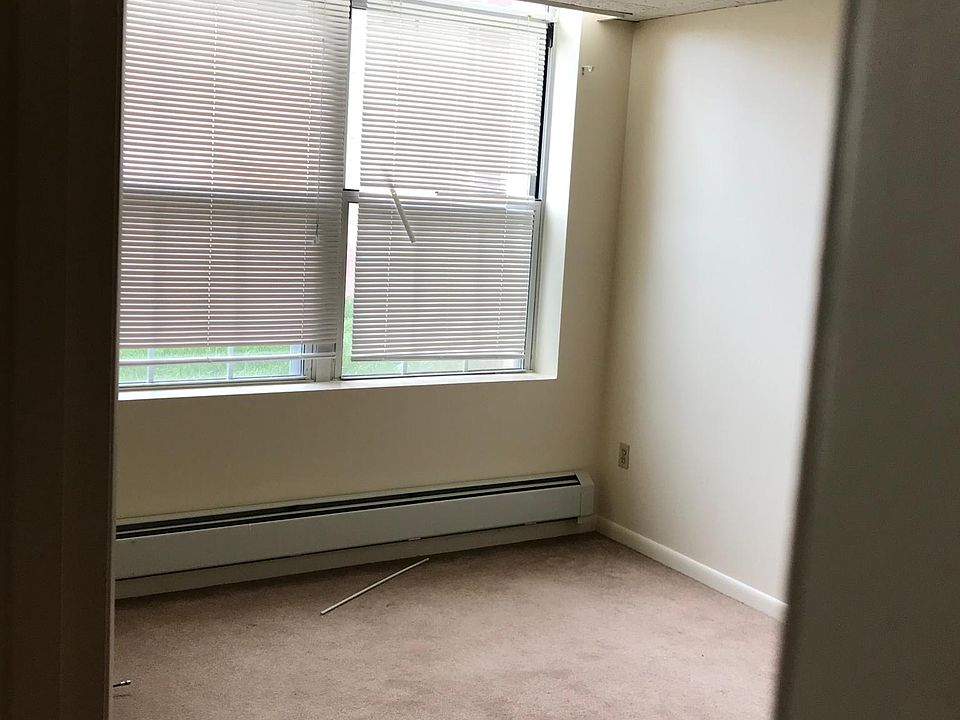 181 Main St Whitesboro, NY, 13492 Apartments for Rent Zillow