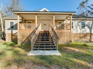 8416 Palmetto Rd, Edisto Island, SC 29438