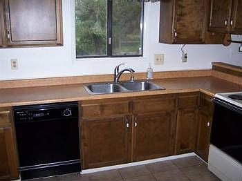 3rd image of 2616 Roy Ave