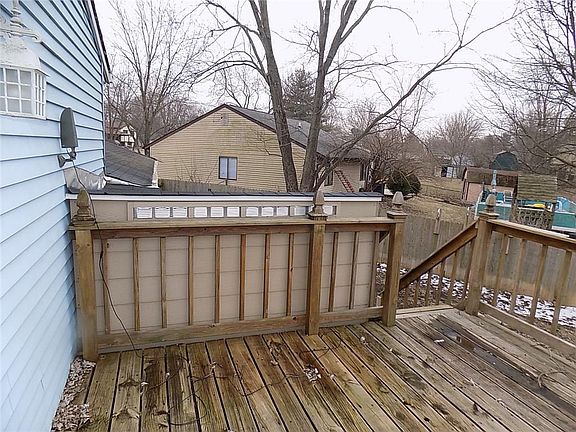 4th image of 1204 S New Field Ln