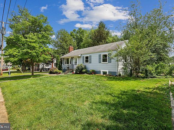 2nd image of 10217 Rodgers Rd