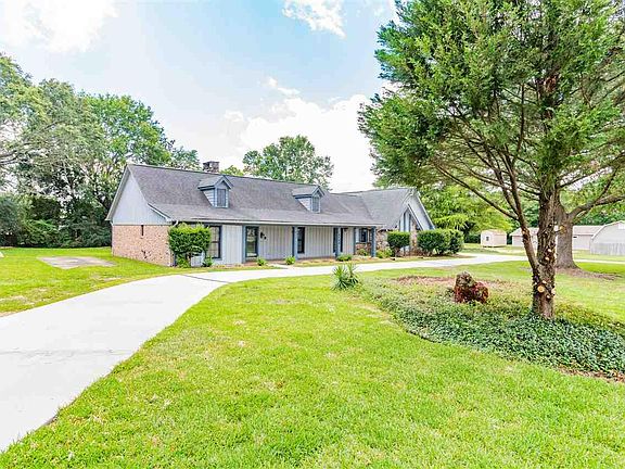 4th image of 4545 Deerfield Dr