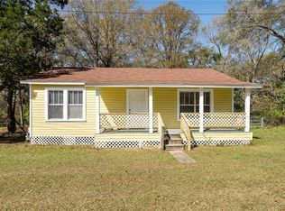 6484 Hayfield Rd, Theodore, AL 36582