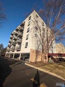 120 Sussex St APT 2B, Hackensack, NJ, 07601