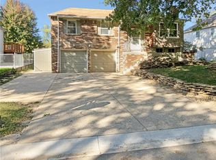 16200 W 127th Ter, Olathe, KS 66062