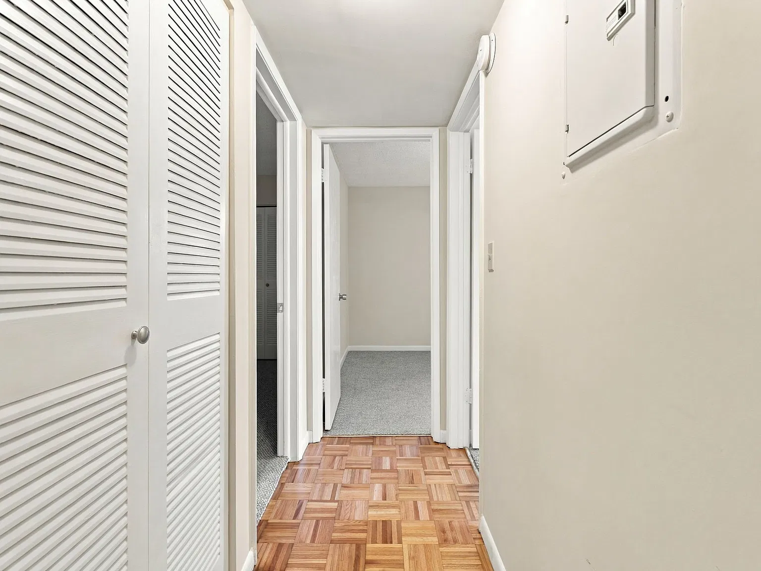 3 bed, 1130 sqft, $2,950 — Photo 4