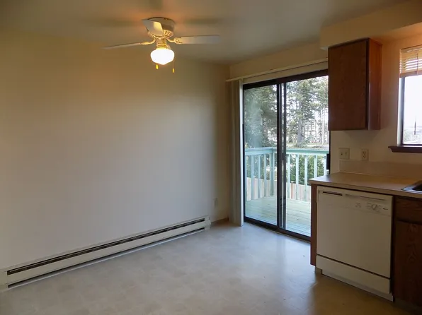 Park Place Condos (410 NE Izett St)