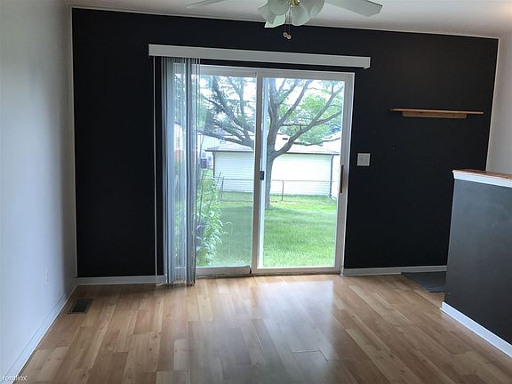 4th image of 27106 Antonio Dr