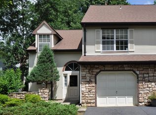 228 Century Way, Manalapan, NJ 07726