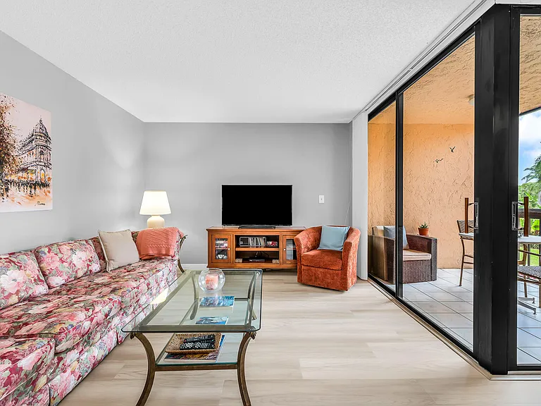 2255 Lindell Blvd #4207 — Photo 4
