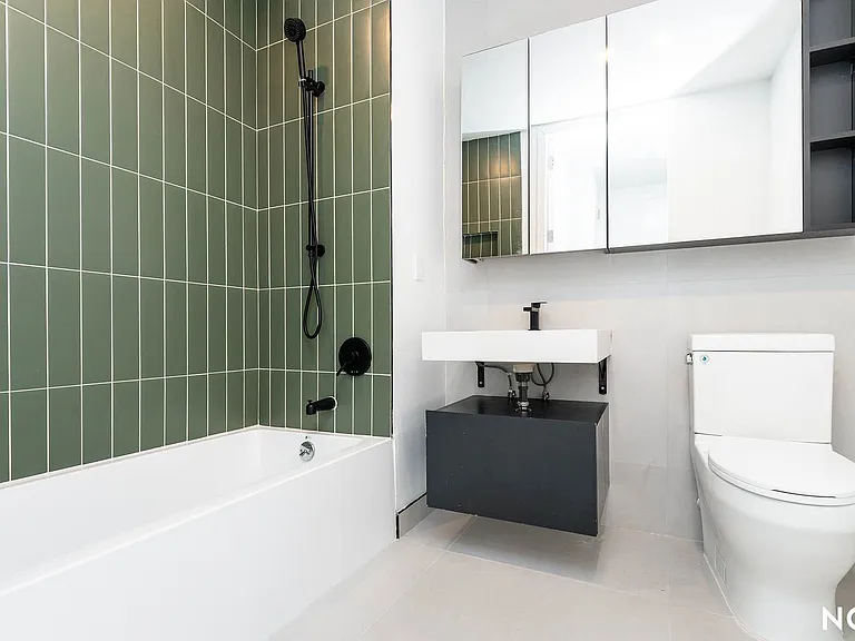 527 Grand Ave #402 — Photo 4