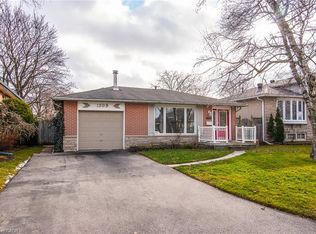 1209 Valentine Dr, Cambridge, ON N3H 2P1