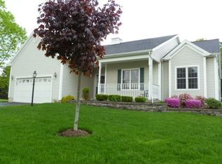 3 Katelyn Pl, East Greenbush, NY 12061