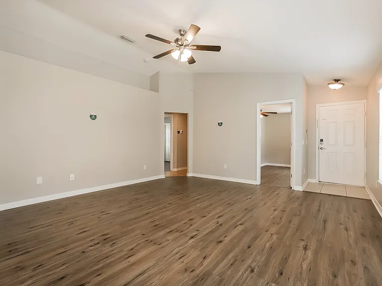 906 Larwood Pine Dr — Photo 4