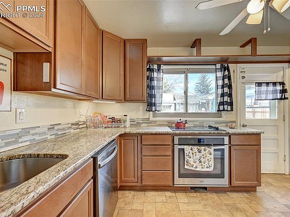 5th image of 2638 E Uintah St