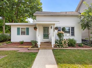 124 N Lincoln St, Howard City, MI 49329