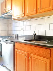 Rented by Rapid Realty Cobble Hill