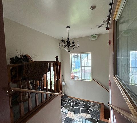 5th image of 35 Bridge St Floor 2