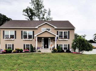 9 McHugh Ct, Roebling, NJ 08554