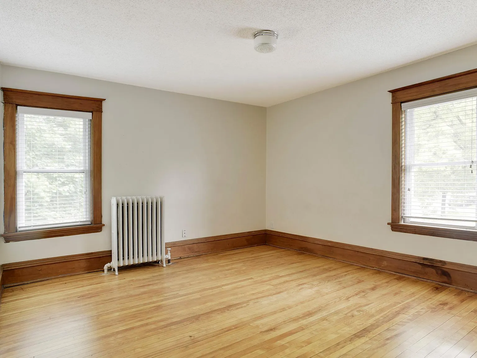 2800 Polk St NE — Photo 4