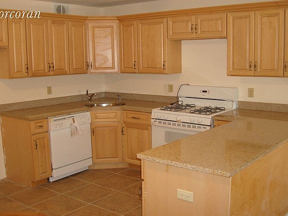 5th image of 7111 Cooper Ave APT 2