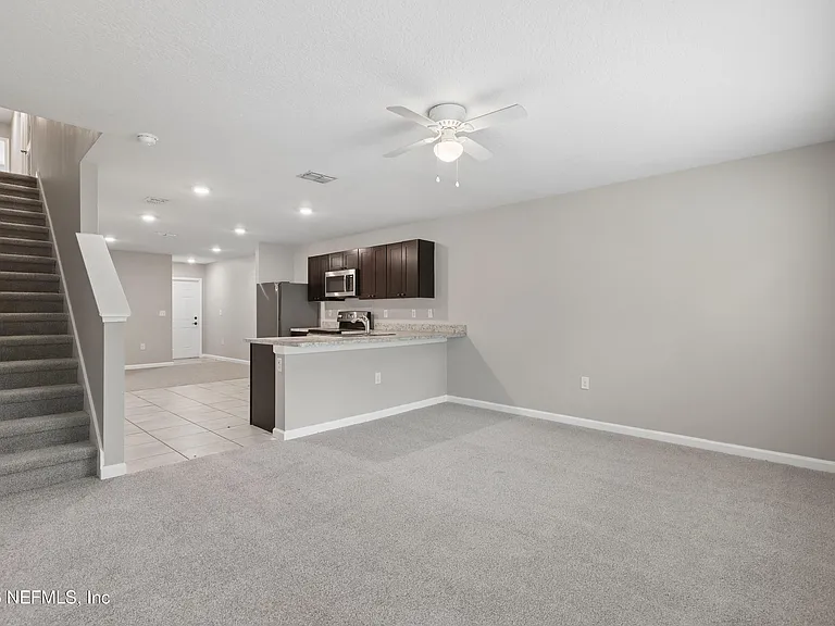 5988 Creekside Crossing Dr — Photo 12