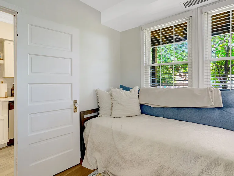 3 Russell Rd #3B — Photo 11