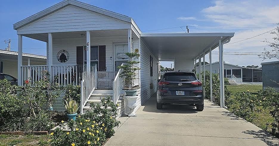 1st image of 61 Moonwind Dr