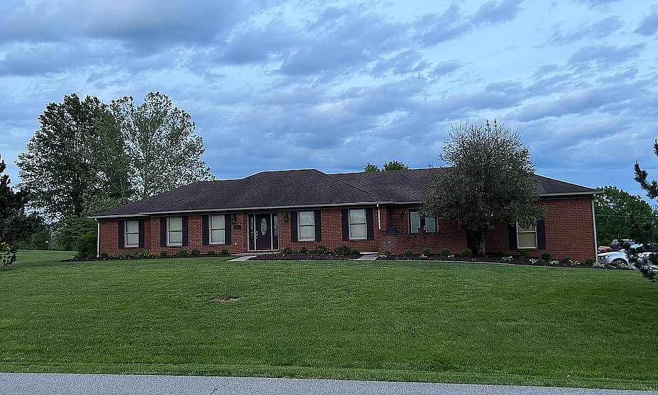1st image of 109 Old Pond Way