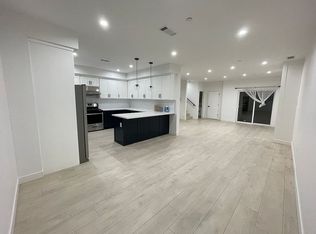 1030 W 223rd St #2, Torrance, CA 90502