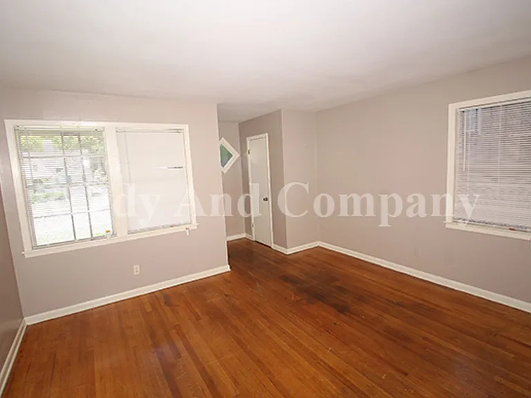 848 Biggs St — Photo 4