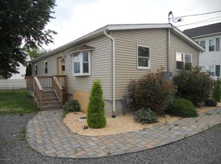 54 W Beatty St, Wilkes Barre, PA 18705
