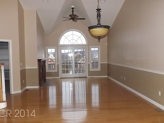 2nd image of 10 Stirling Ct