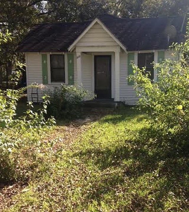 2nd image of 519 McKinley St