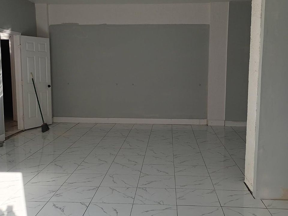 1st image of 24 Park Dr