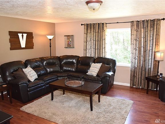 3rd image of 160 W Vista Way