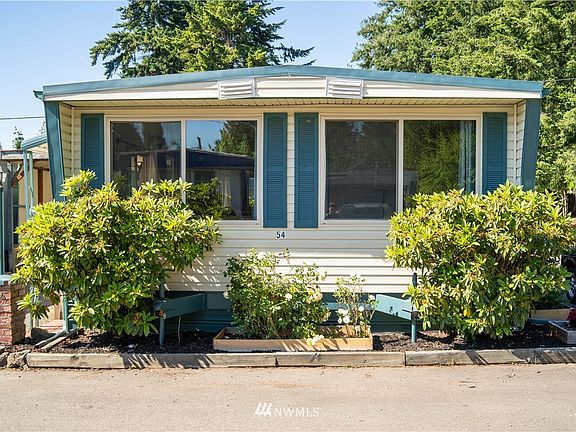 2nd image of 4024 NW Country Lane