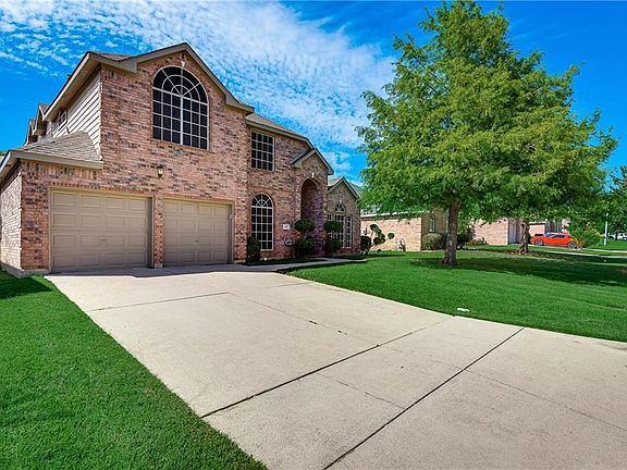 2nd image of 1407 Kendal Dr