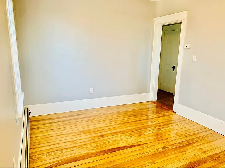 505 Grove St — Photo 17