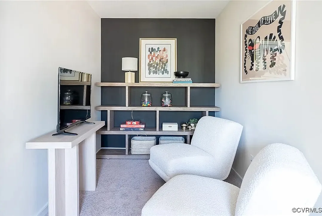 3 bed, 2.5 bath, 1525 sqft, $2,290 — Photo 3