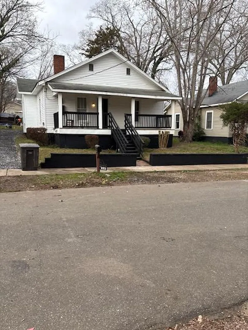 Two Bedroom Home — Photo 2