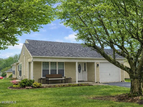 63 Red Hill Road, Manchester, NJ 08759