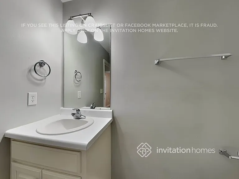 101 Blackthorne Ct — Photo 15