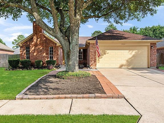 Beautiful 1-story home with outstanding curb appeal located in Bridgestone West.
