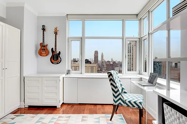 Sold by Compass | media 6