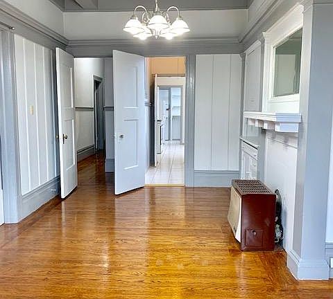 2nd image of 776 Stanyan St APT 6