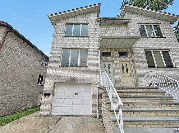2nd image of 360 Lincoln Ave #360