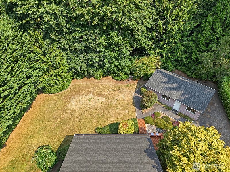 3rd image of 18202 NE 191st Street